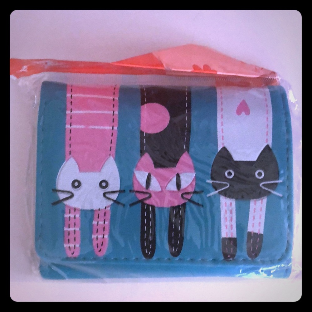 NEW SASSY BLUE CAT LOVERS COMPACT TRIFOLD WALLET - Picture 2 of 8